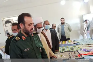بازدید فرمانده سپاه استان سمنان از نمایشگاه اقتصاد مقاومتی روستای نعیم آباد دامغان