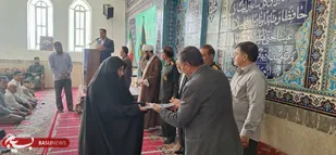 تجلیل از خبرنگاران بسیج شهرستان چگنی در نماز جمعه
