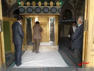 غبارروبی و جشن میلاد در امامزادگان شهرکرد