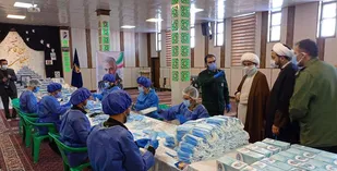 توزیع ۱۲۰۰۰ ماسک در بین نیازمندان تکاب