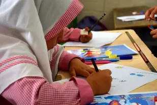 پوشش بیش از ۱۰۱ درصدی دانش&zwnj;آموزان نیازمند به حمایت آموزشی در خراسان جنوبی با طرح حامی