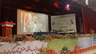 نباید بگذاریم کسانی از بیرون دانشگاه ها به دانشجویان خط و ربط سیاسی بدهند/ در دولت گذشته گفتمان دیپلماسی کشور رویکردی تهاجمی گرفت