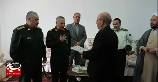 دیدار جانشین سپاه شهدای استان با خانواده شهید الماسی در شاهین&zwnj;دژ