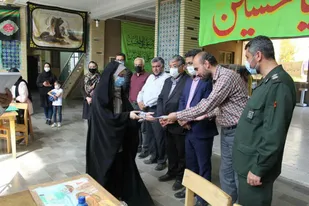 تجلیل از هنرمندان نوجوان نقاش شاهرودی به روایت تصویر