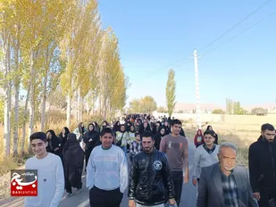 همایش بزرگ پیاده&zwnj;روی خانوادگی در آبگرم برگزار شد+عکس