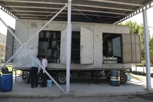 کاهش پیک مصرف و خوداتکایی در تامین برق با راه اندازی دیزل ژنراتور ۷۵۰ کیلوولت آمپری در حوزه ستادی برق باختر