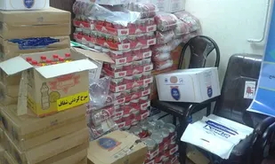 توزیع کمک&zwnj;های معیشتی بین دانش آموزان بی بضاعت + تصاویر