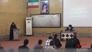 برگزاری نشست صمیمی نماینده ولی فقیه البرز با اعضاء شبکه صالحین اشتهارد