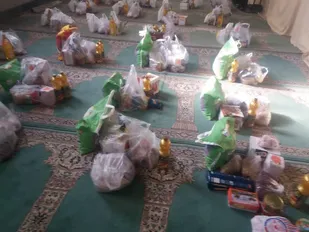 توزیع بسته&zwnj;های معیشتی بین خانواده&zwnj;های نیازمند شهرستان بافق