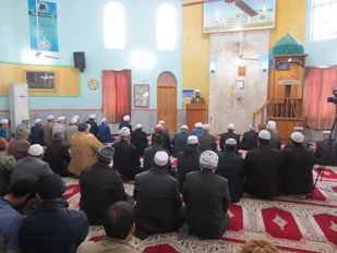 نسل سوم و چهارم انقلاب محکم تر از نسل اول پای ولایت  ایستاده است