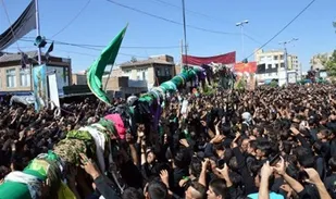 آیین علم&zwnj;بندی در مراغه به تبعیت از خیمه&zwnj;بندی کربلا