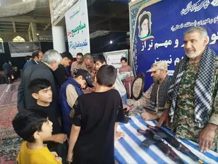 طنین &laquo;فتح خونین&zwnj;شهر&raquo; در مصلای دلفان؛نمایش اقتدار دفاعی در حاشیه نماز جمعه
