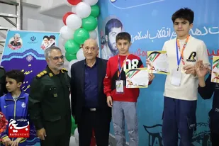 ۳۵۰ شناگر در اولین دوره مسابقات شنا استانی بسیج به رقابت پرداختند&nbsp;