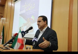 استاندار ایلام: مشارکت مردم&zwnj; در برابر چالش&zwnj;های اقتصادی و فرهنگی دشمن راهگشا خواهد بود&zwnj;