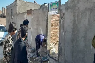 اعزام تیم جهادی میثاق باشهدا به مناطق محروم و آسیب پذیر در محلات مختلف شهرستان خاش