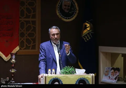 باید از شرکت‌های دانش‌بنیان وابسته به سازمان بسیج مهندسین عمران و معماری حمایت کنیم