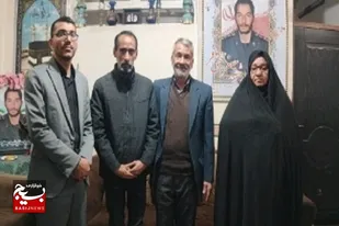 فرمانده بسیج دانشجویی دانشگاه زاهدان با خانواده شهید پاسدار &laquo;حجتی&zwnj;فر&raquo; دیدار کرد