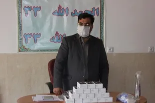 اهداء 43 دستگاه گوشی تلفن همراه به دانش آموزان با نیازهای ویژه مدارس استثنایی شهرستان زرند