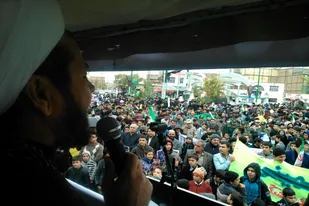 دانش&zwnj;آموزان ایرانی ۳۸ سال پیش خباثت آمریکا را به مردم دنیا گوشزد کردند