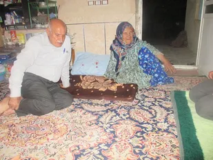 دیدارجمعی ازپاسداران سپاه قیروکارزین با خانواده شهدا