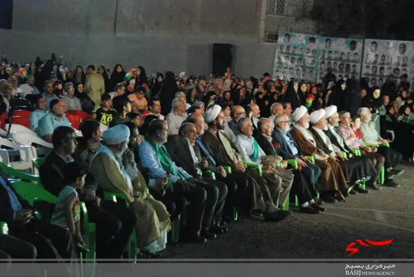 دومین یادواره ٣۵٢ شهید والامقام منطقه رجایی شهر کرج برگزار شد+تصویر