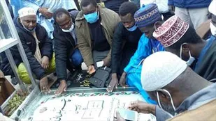 حضور شیعیان سودان و نیجریه بر مزار حاج قاسم