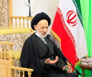 معتکفان زائر خدا در مساجد هستند/ مبارزه با مستکبران از برنامه&zwnj;های رستگاری است