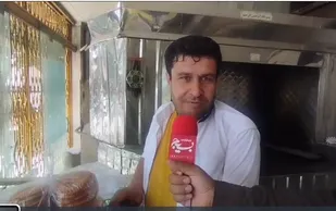 کارآفرینی جوان آشتیانی با طعم نان سنتی/ اینجا تنور اشتغال گرم است
