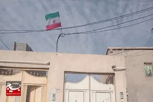 نصب پرچم ایران بر درب منازل زابل