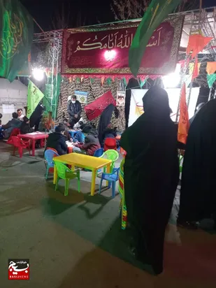 توزیع غذای گرم و کمک&zwnj;های نقدی در بین نیازمندان/ برپایی غرفه&zwnj;های دستاوردهای انقلاب اسلامی
