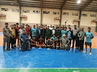 فینال جام فوتسال حوزه امام خمینی ره منوجان برگزار شد