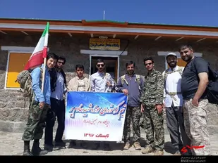 صعود تیم کوهنوردی پایگاه امام خمینی(ره) همدان به قله الوند