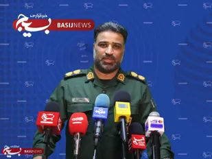 نمایش عظیم اقتدار ملی و رزمایش سراسری &laquo;جان&zwnj;فدا برای ایران امام رضایی&raquo; دربندرسیریک