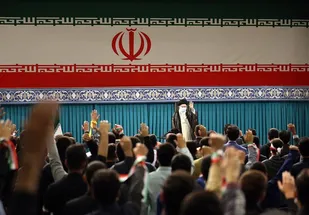 دیدار 700 نفر از مردم اصفهان در روز 28 آبان با رهبر انقلاب
