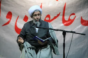 دشمن با ظاهری اسلام نما قصد نفوذ دارد