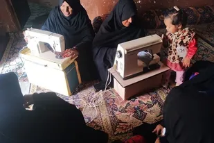 کارگاه آموزش خیاطی در بم پشت برگزار شد