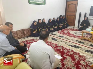 دیدار با خانواده معظم شهدا به مناسبت هفته بسیج دانش آموزی