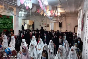 جشن تکلیف دختران در پایگاه شهیده سمیه همدان
