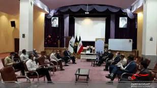 نشست تخصصی برگزاری نمایشگاه چهل سالگی دفاع مقدس استان مرکزی