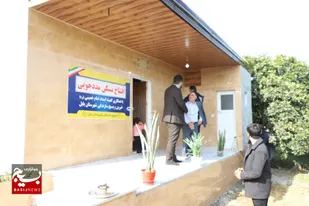 کلید ۲ خانه تحویل نیازمندان گتابی شد
