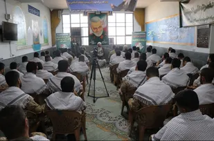 مراسم گرامیداشت روز سرباز به مناسبت آغاز هفته دفاع مقدس