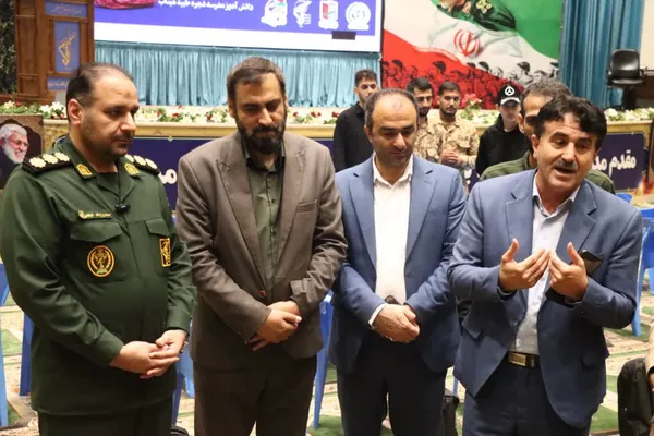  پویش تهیه و توزیع ۴ هزار لوازم آموزشی و تحصیلی برای آینده&zwnj;سازان، با حضور فرمانده سپاه گرگان و مدیر آموزش و پرورش این شهرستان برگزار شد.