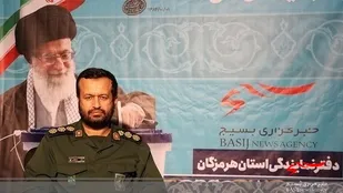 انقلاب اسلامی امروز بر قله افتخار ایستاده است