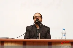 تنها راه مواجهه با استکبار، مقاومت و مبارزه است نه مذاکره