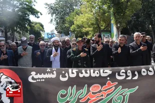 کلیپ| دل&zwnj;هایی که جا نماندند؛ راهپیمایی جاماندگان تشییع رهبر شهید انقلاب در اردبیل