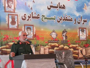 عشایر از پرافتخار ترین اصناف در دفاع از انقلاب اسلامی بوده اند