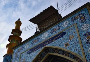 آغاز برنامه&zwnj;های هفته فرهنگی گرگان/ قدمگاه امام حسن عسکری(ع) گلباران شد