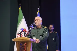 وحدت و همدلی راهکار مقابله با هجمه&zwnj;های دشمنان و راه توسعه کشور است