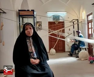 هنردستیِ که با پشتکار و تلاش بانوان از تاروپود دارِ توبافی روستای خراشاد به ثبت جهانی رسید/ معرفی فرهنگ اصیل ایرانی اسلامی در خارج از کشور با محصولات توبافی