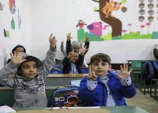 سقفی که برای دانش&zwnj;آموزان ایلامی مستحکم شد